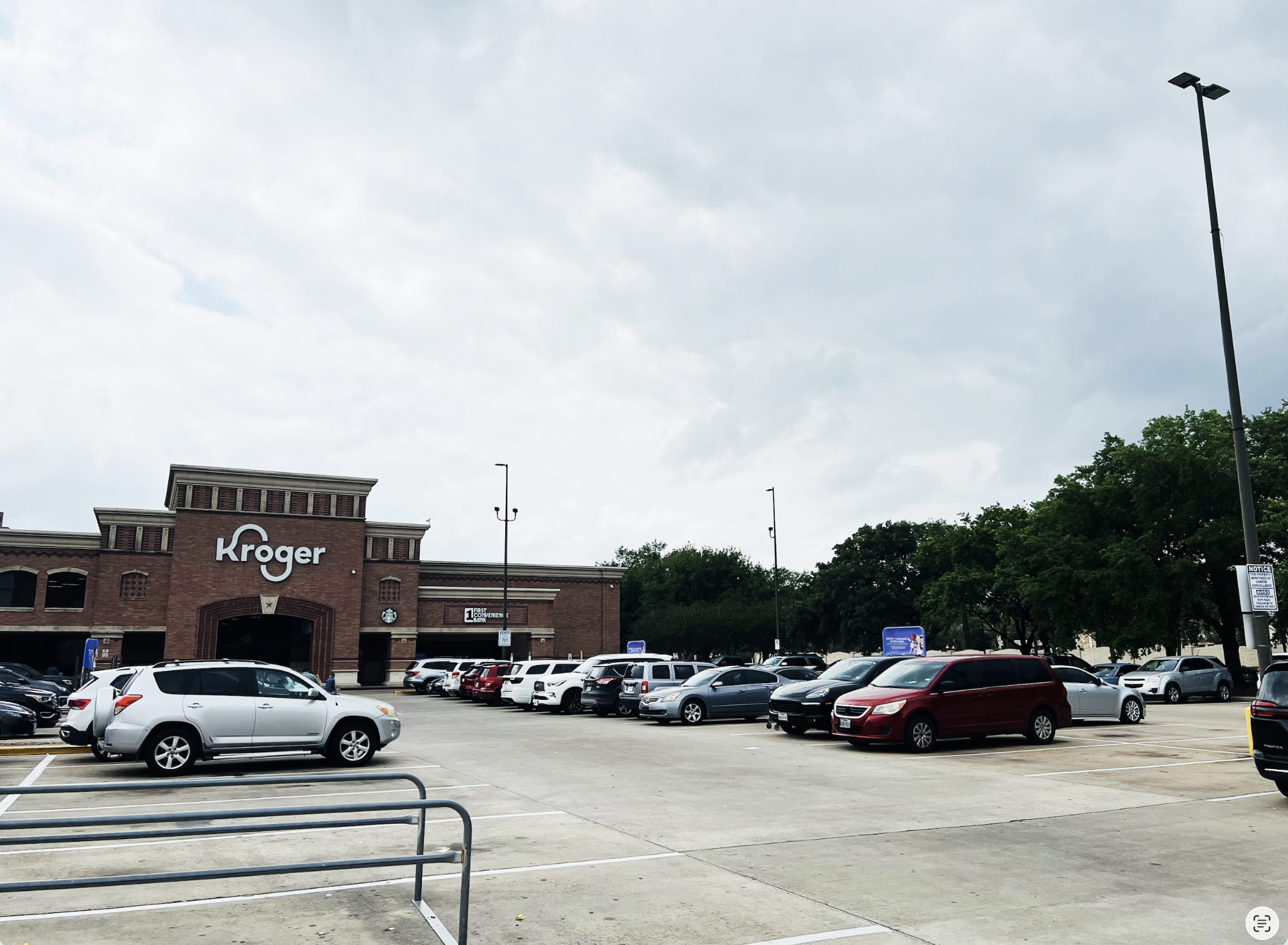 Kroger Supermarket - Photo 1