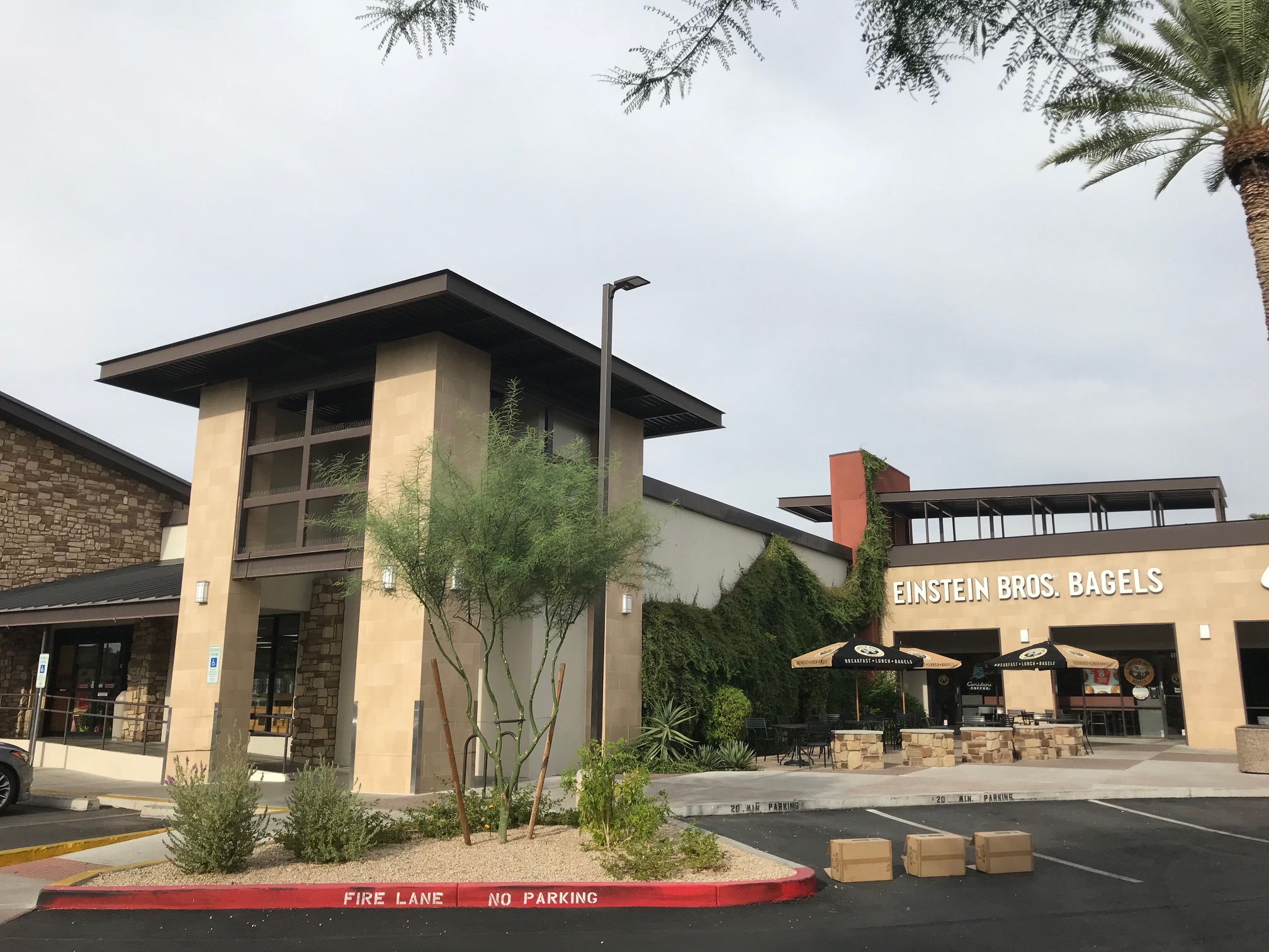 Retail Shopping Plazas - Photo 1